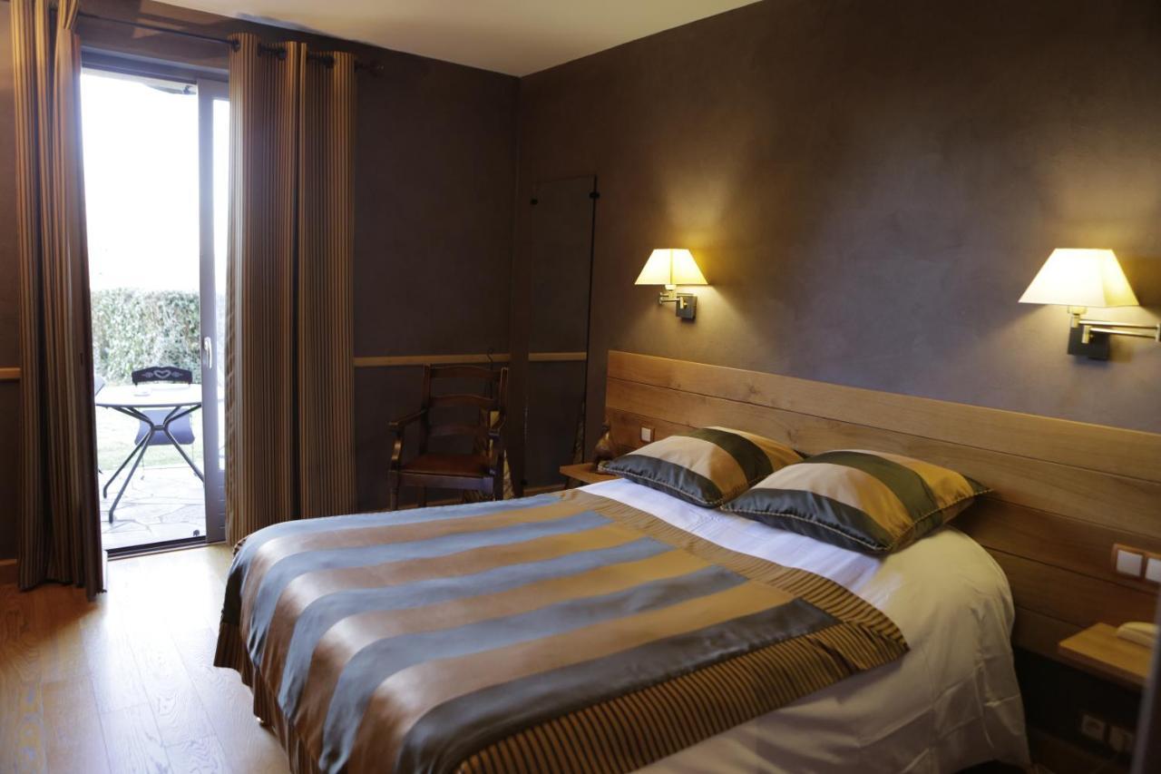 Logis Auberge Du Barrez Mur-de-Barrez Exteriér fotografie